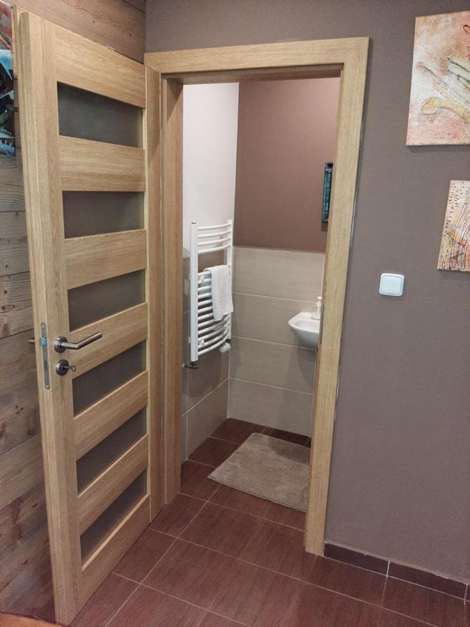 Apartman Ca' Fam Daire Liptovský Mikuláš Dış mekan fotoğraf